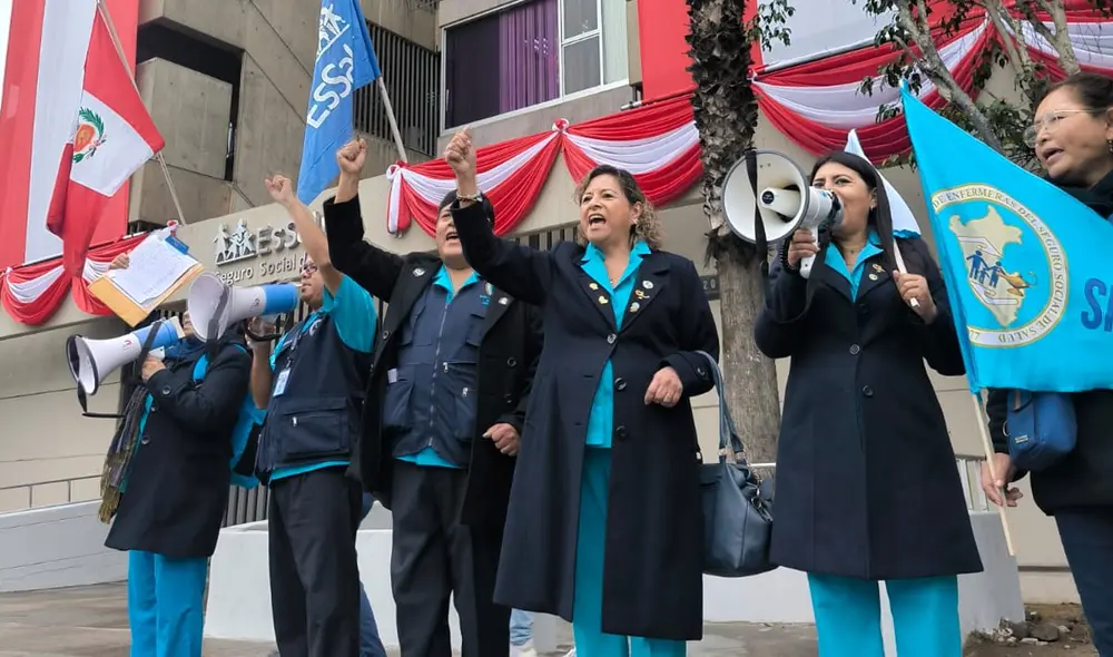 Enfermeras de EsSalud no llegaron a un acuerdo para la firma de la negociación colectiva. Foto: SINESSS