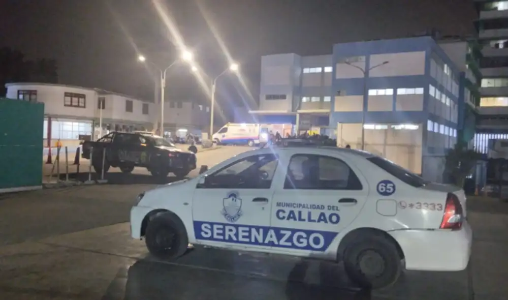 Comisaría de Ciudadela Chalaca recolecta evidencia para esclarecer el crimen.