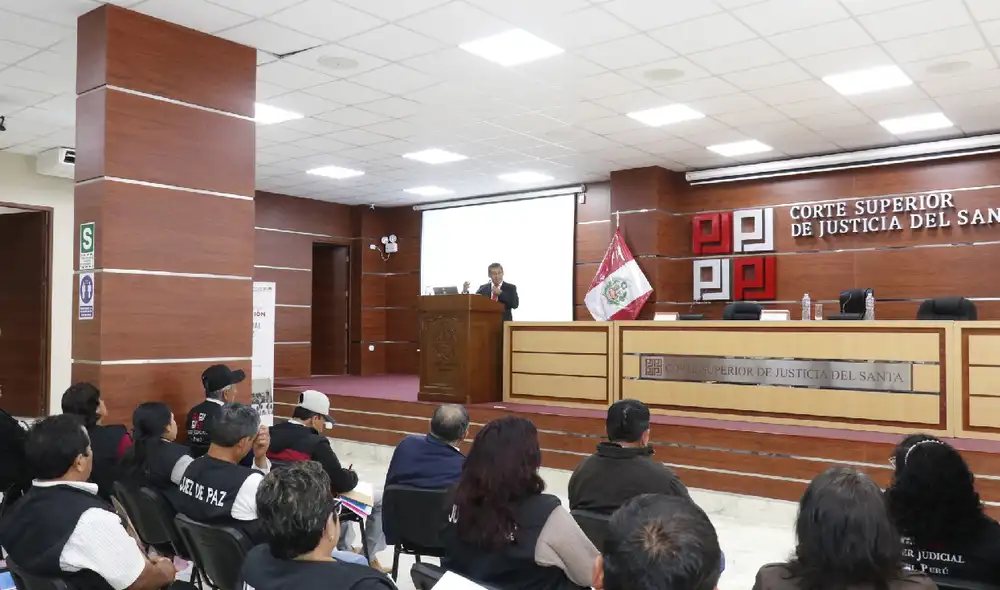 El evento fomentó la interacción entre jueces de paz y especialistas. Fuente: Difusión.