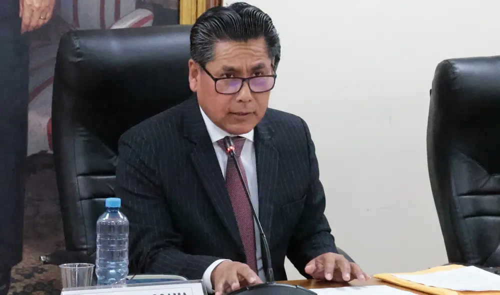 El congresista de JP-VP-BM Víctor Cutipa asume el encargo de dirigir la Comisión de Energía y Minas en medio de una crisis del sector. Foto: composición LR/Congreso