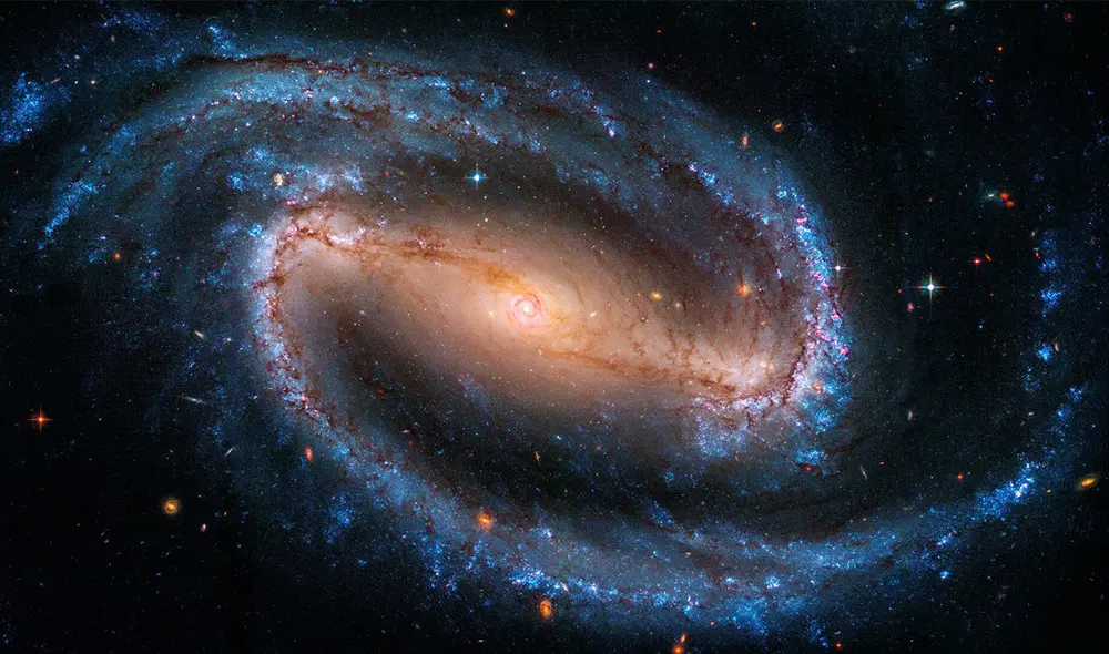 Astrónomos identificaron 300 objetos cósmicos en el espacio que se tratarían de galaxias tempranas. Foto: IStock