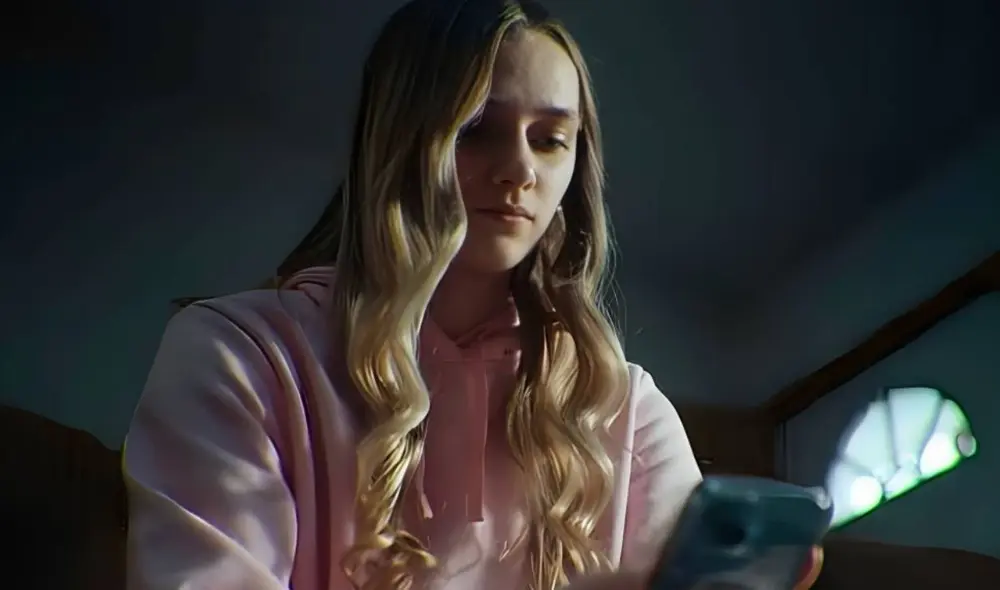 El documental 'Número desconocido: Falsa identidad en el instituto' dura 1 hora con 34 minutos. El documental 'Número desconocido: Falsa identidad en el instituto' dura 1 hora con 34 minutos.