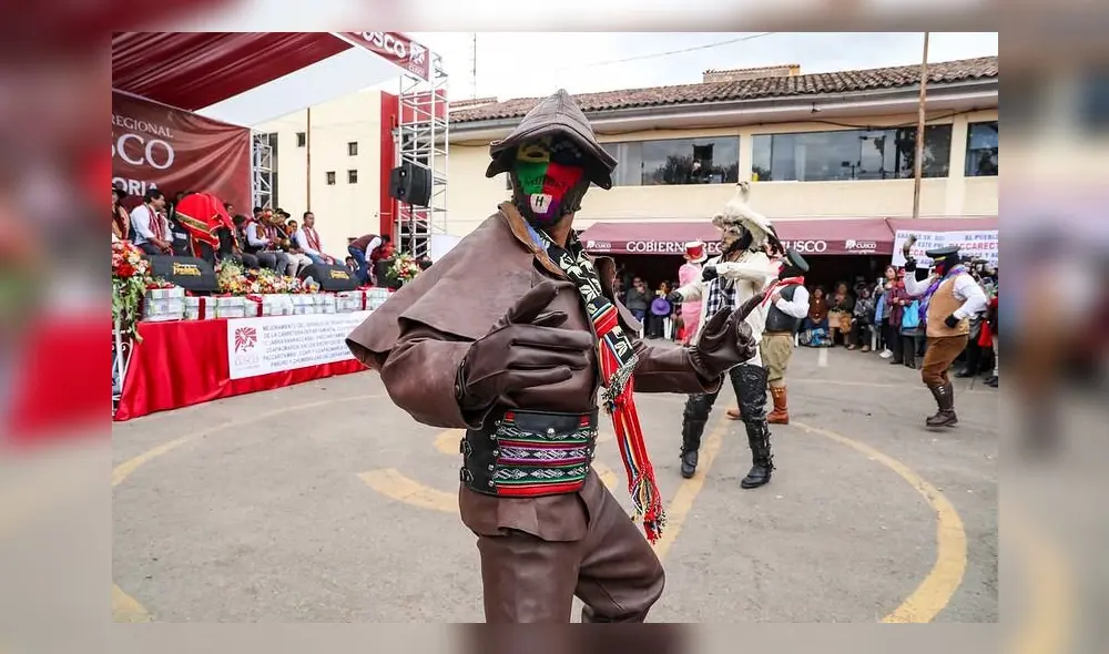 Celebración por la nueva carretera. Foto: GORE CUSCO.