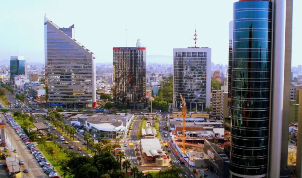 El optimismo que tienen sobre la economía a corto plazo descendió levemente de 54,5 a 54,4 puntos.