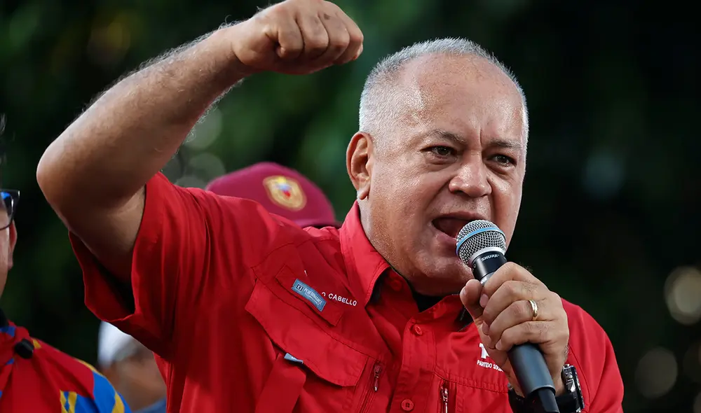 Diosdado Cabello pide a los venezolanos prepararse frente al despliegue de la Armada norteamericana. Foto: EFE Diosdado Cabello pide a los venezolanos prepararse frente al despliegue de la Armada norteamericana. Foto: EFE