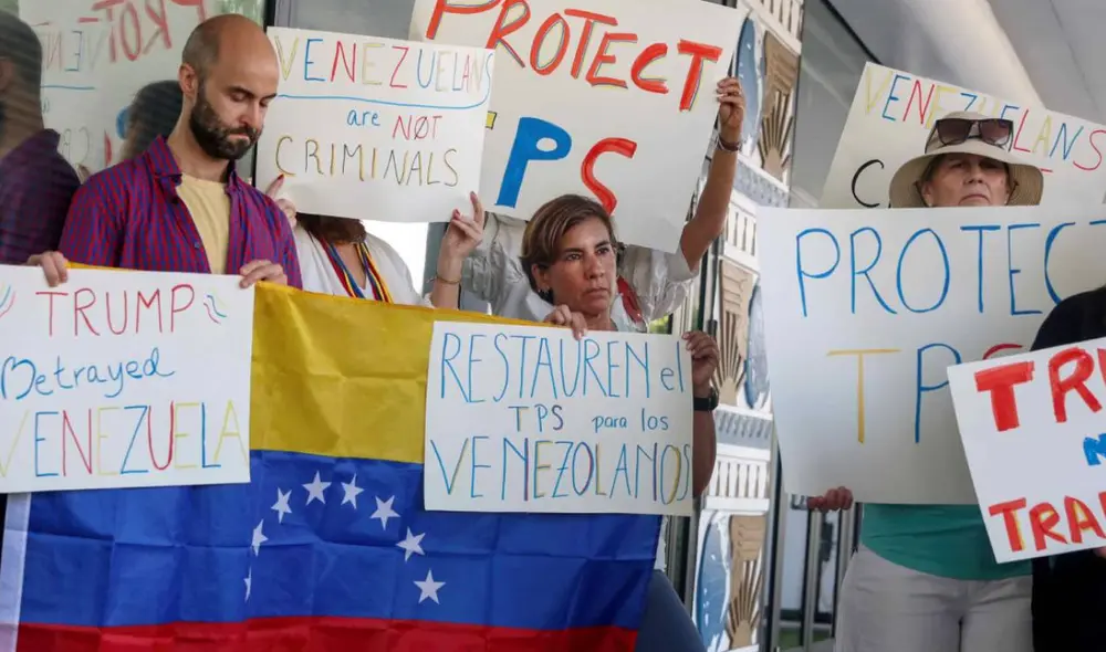 El TPS de los venezolanos vence en 2025; por lo que los ciudadanos piden a Trump que el permiso vuelva a ser válido. El TPS de los venezolanos vence en 2025; por lo que los ciudadanos piden a Trump que el permiso vuelva a ser válido.