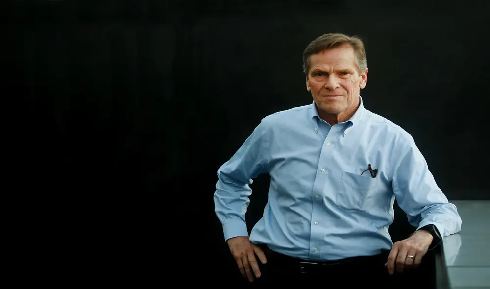 Neuhaus fue elegido presidente del PPC en 2023. En 2019 fue presidente del comité organizador de los Juegos Panamericanos de Lima.