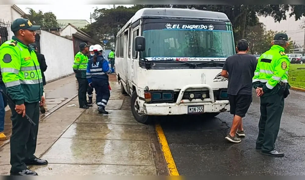 Vehículo conocido como 'cúster calavera' brindaba servicio en pésimas condiciones.