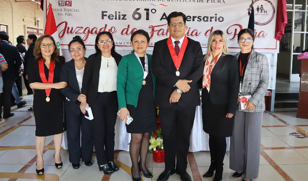 Se entregaron diplomas de reconocimiento al personal destacado. Fuente: Difusión.