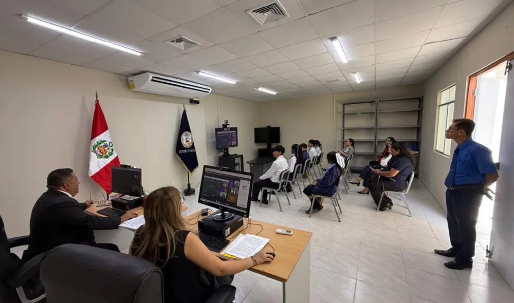 Durante la visita, se explicó la actuación de los sujetos procesales y recorrieron las instalaciones. Fuente: Difusión.