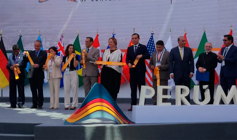 Convención minera solo contó con el ministro de Energía y Minas como representante del Ejecutivo. Convención minera solo contó con el ministro de Energía y Minas como representante del Ejecutivo.