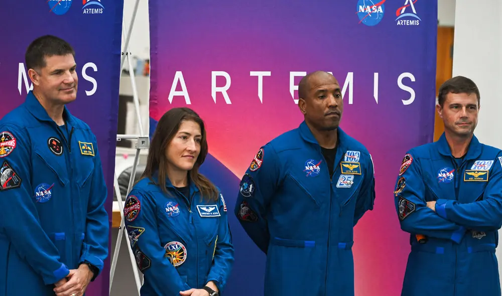 Los cuatro astronautas (tres estadounidenses y un canadienste) que viajarán a bordo del Artemis 2.