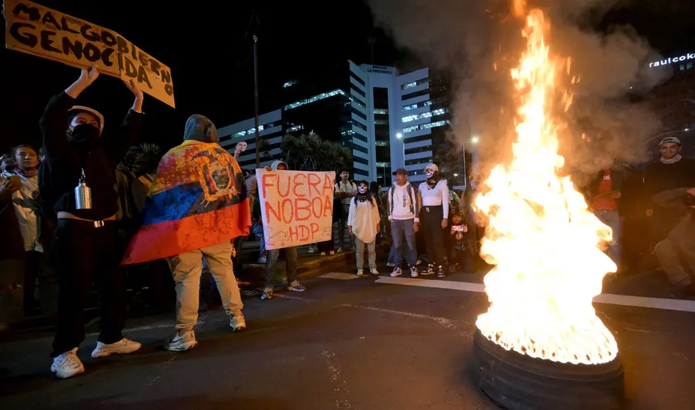 En Ecuador, el precio del galón de diésel aumentó de 1.80 a 2.80 dólares. En Ecuador, el precio del galón de diésel aumentó de 1.80 a 2.80 dólares.