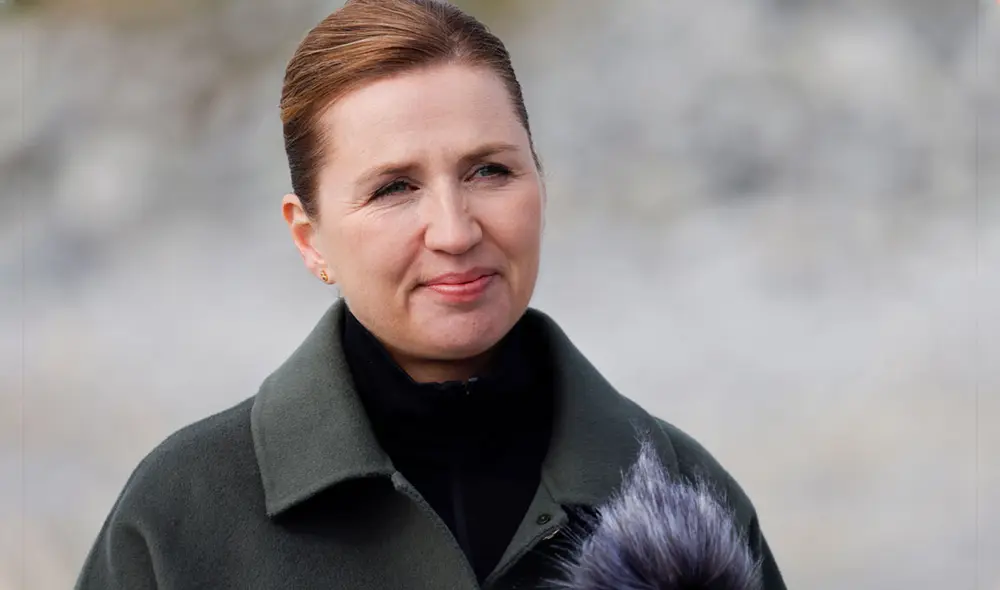 Mette Frederiksen, primera ministra de Dinamarca, durante su visita a Groenlandia.