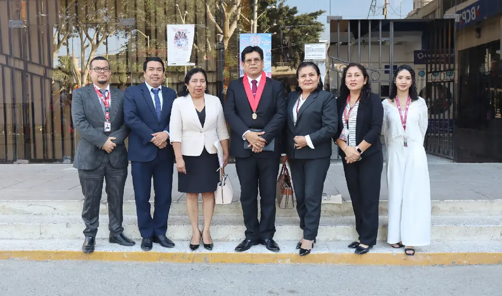 Se adquirirán 24 equipos informáticos y 87 muebles de oficina. Fuente: Difusión. Se adquirirán 24 equipos informáticos y 87 muebles de oficina. Fuente: Difusión.