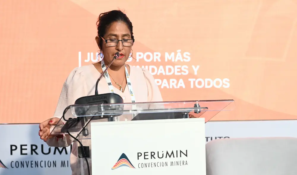 La líder del sector advierte sobre la amenaza de la minería ilegal. Foto: Perumin 37