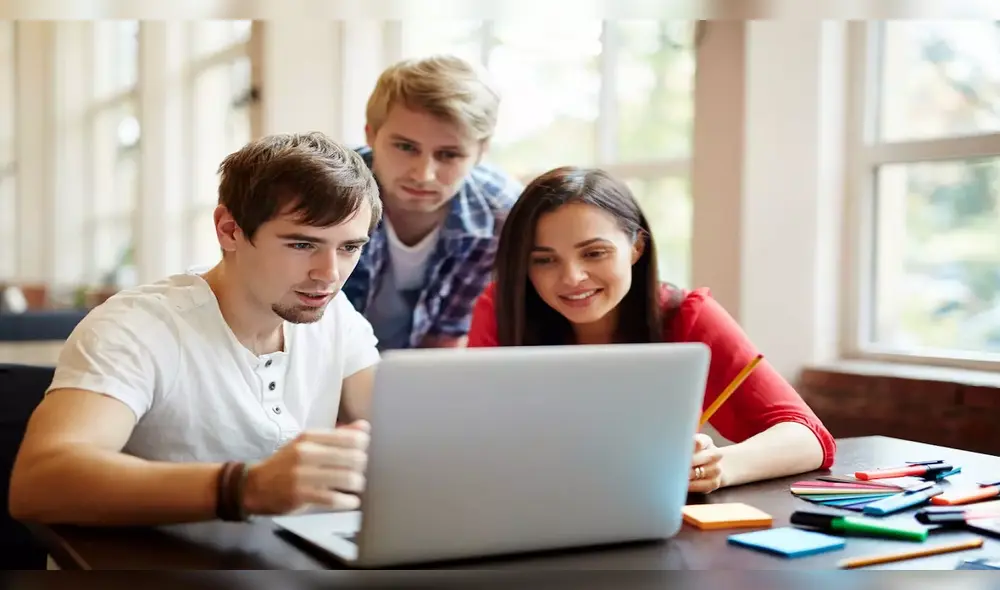 El dominio del inglés abre puertas a la educación, el empleo y la movilidad internacional.