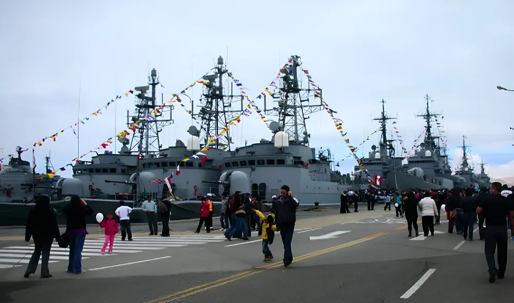 La Base Naval del Callao abrirá sus puertas el 12 de octubre con ingreso gratuito para miles de visitantes que deseen explorar sus instalaciones y museos, en un evento organizado por la Marina de Guerra del Perú.