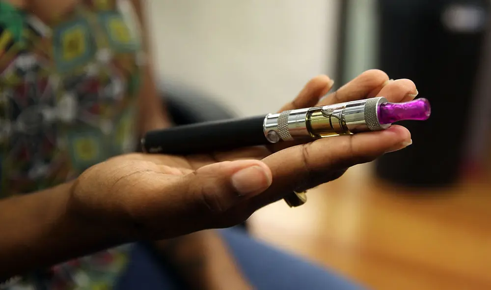 Según la OMS, más de 100 millones de personas usan cigarrillos electrónicos en la actualidad.