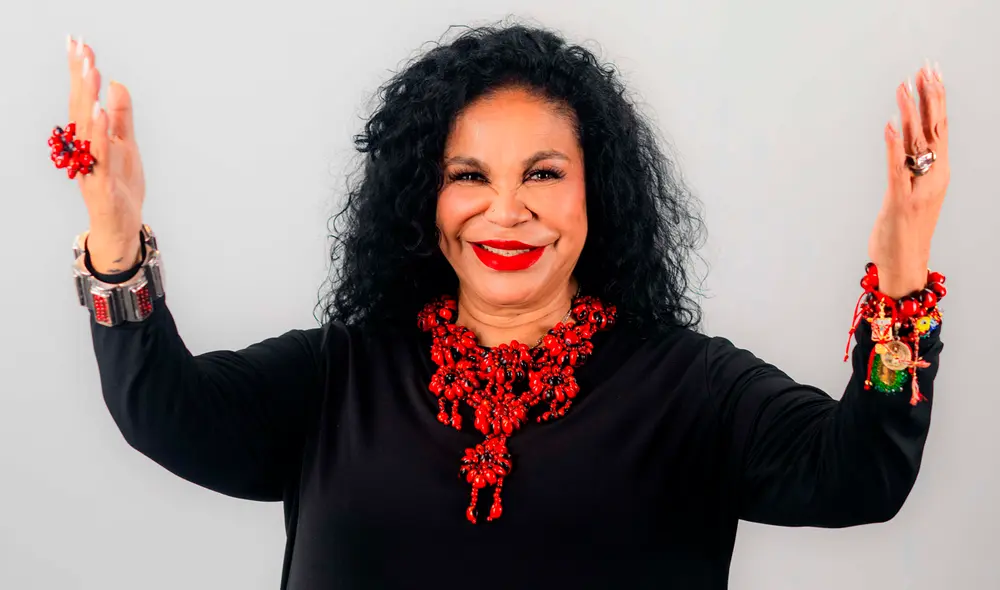 Eva Ayllón se presentará este 29 de noviembre en el anfiteatro del Parque de la Exposición, cerrando sus 55 años de carrera artística con el concierto 'Y sigo aquí'. Foto: difusión. Eva Ayllón se presentará este 29 de noviembre en el anfiteatro del Parque de la Exposición, cerrando sus 55 años de carrera artística con el concierto 'Y sigo aquí'. Foto: difusión.