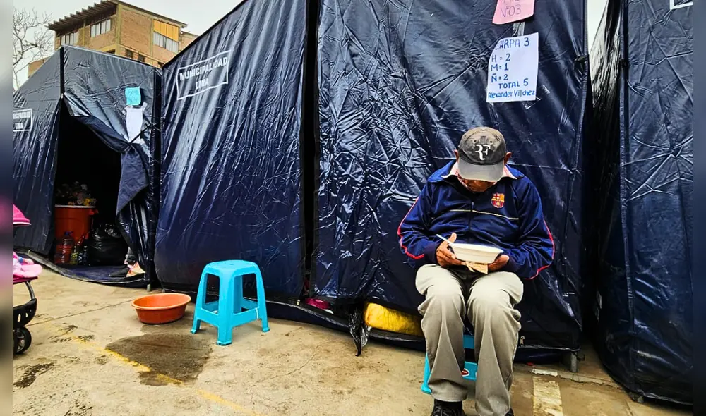 Las personas afectadas vienen recibiendo alimentos de diferentes empresas privada. Foto Kevinn García/ La República