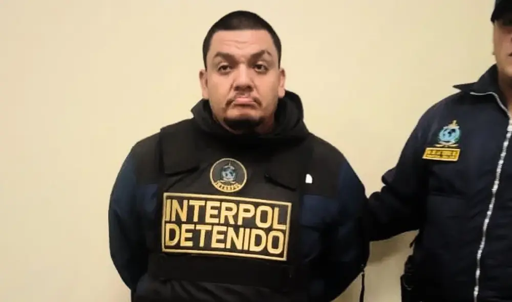 El 'Gordo Adolfo', uno de los más buscados de Perú por el asesinato de dos policías en 2016, fue capturado en México tras permanecer prófugo casi diez años. El 'Gordo Adolfo', uno de los más buscados de Perú por el asesinato de dos policías en 2016, fue capturado en México tras permanecer prófugo casi diez años.