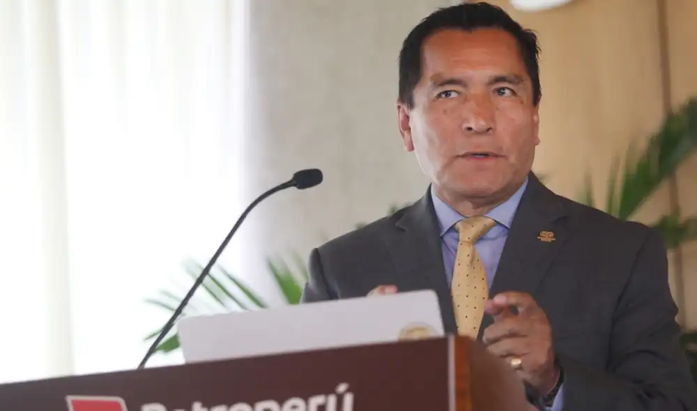 Alejandro Narváez resaltó la reducción de pérdidas de Petroperú y la recuperación en la cuota de mercado que dejó su gestión. Foto: Carlos Félix