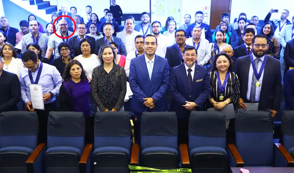 En el círculo, el empresario Marco Cardoza Hurtado durante la ceremonia en el Congreso que organizó el legislador José Jerí Oré, el 18 de noviembre de 2024, seis  semanas antes del caso de violación. Foto: Congreso