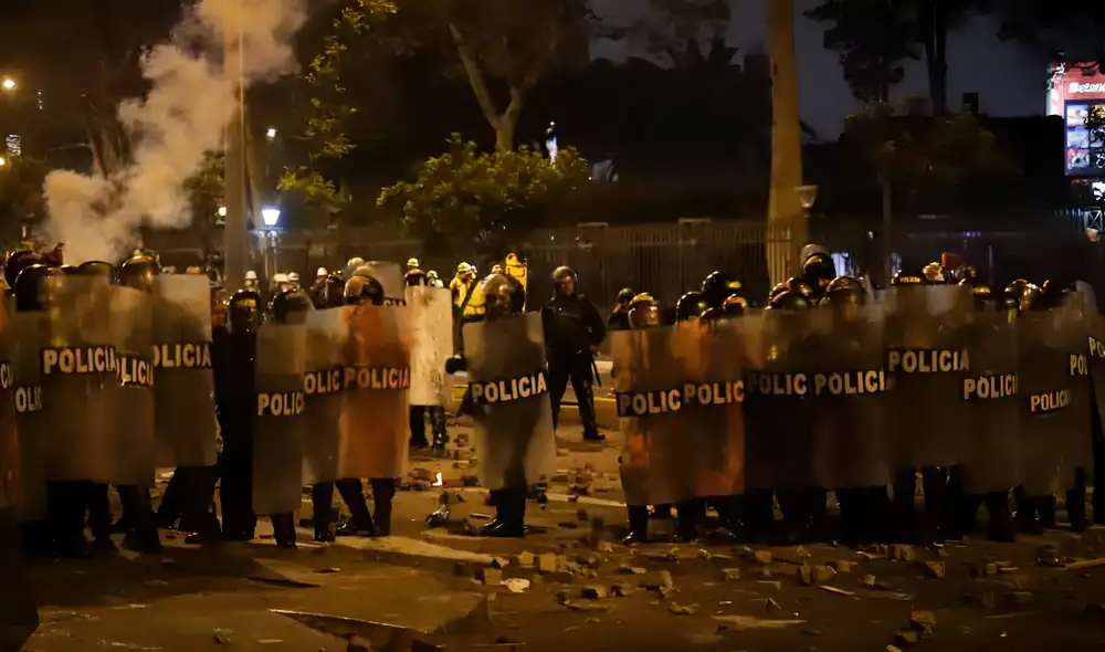 Policía ha sido criticada por la represión policial captada en marchas ciudadanas | Foto: Sebastián Blanco Salazar / URPI-LR Policía ha sido criticada por la represión policial captada en marchas ciudadanas | Foto: Sebastián Blanco Salazar / URPI-LR