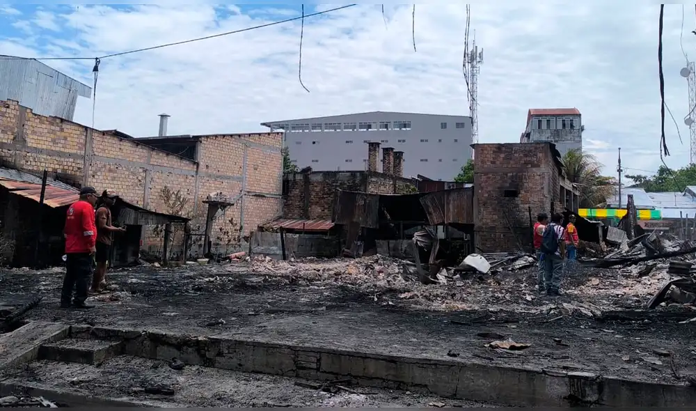 Diecinueve familias lo pierden todo tras voraz incendio en Iquitos. Foto: Yazmín Araujo, La República