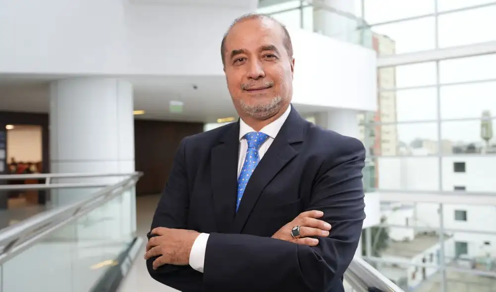 El exministro del Interior, José Luis Pérez Guadalupe, advierte sobre la fragmentación entre los poderes del Estado y duda sobre la efectividad del estado de emergencia en Lima y Callao.