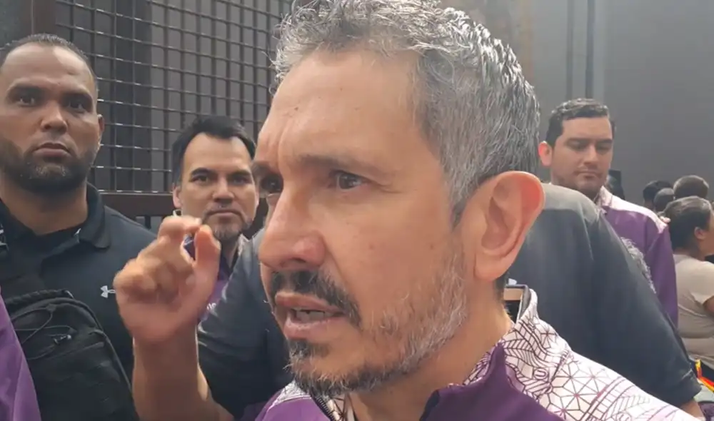 Franco Velazco señaló que Universitario debe ir paso a paso. Foto: composición LR/Entre Bolas