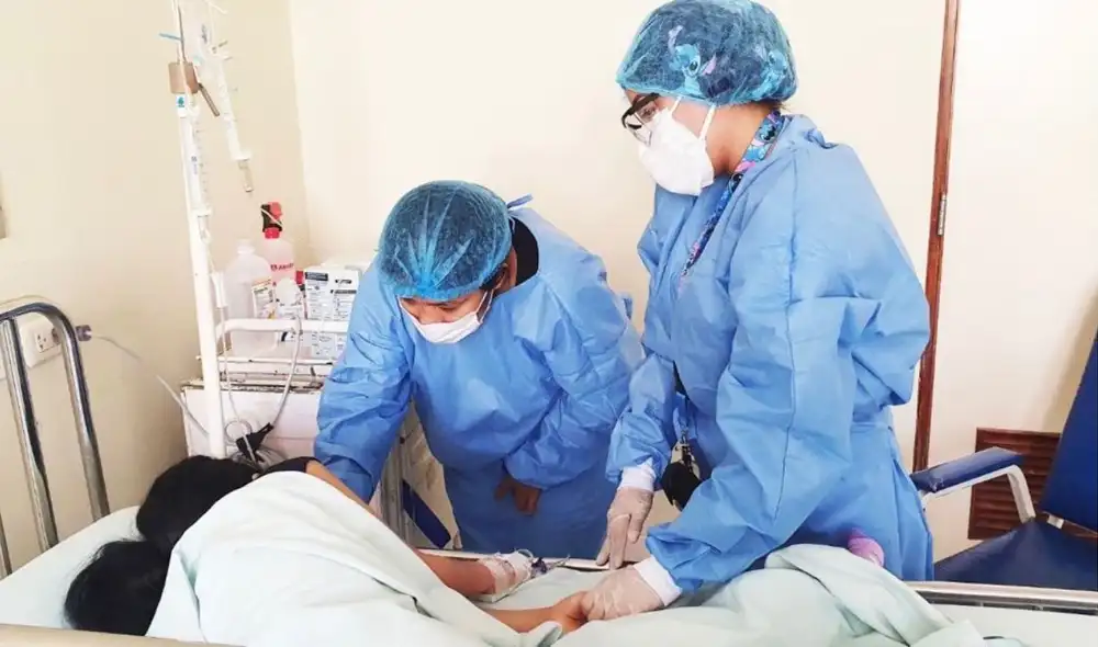 Retiran ampollas contaminadas por la bacteria Ralstonia Picketti en centros hospitalarios de Lima.