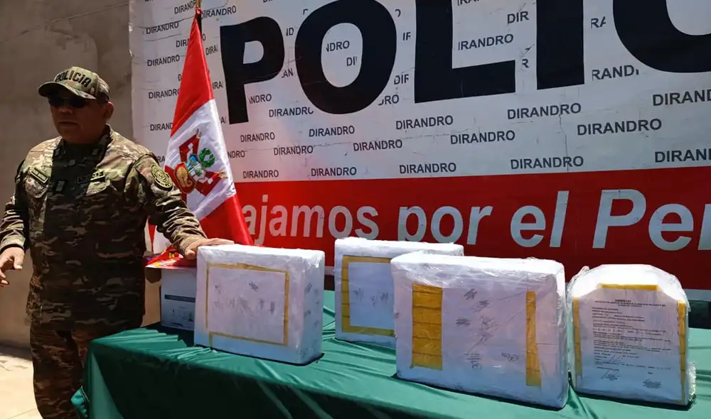 Cargamentos de droga llevan el símbolo de un delfín. Foto: Liubomir Fernández - La República. Cargamentos de droga llevan el símbolo de un delfín. Foto: Liubomir Fernández - La República.