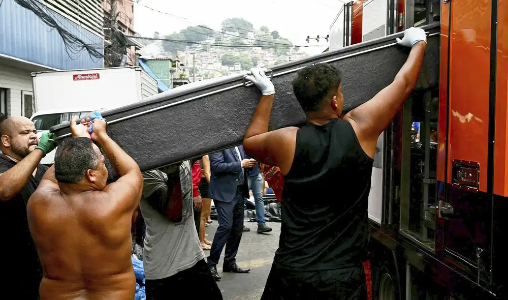 Río de Janeiro vivió una semana trágica con la operación policial más violenta de su historia, que dejó 121 muertos en las comunidades de Penha y Alemão. Foto: AFP Río de Janeiro vivió una semana trágica con la operación policial más violenta de su historia, que dejó 121 muertos en las comunidades de Penha y Alemão. Foto: AFP