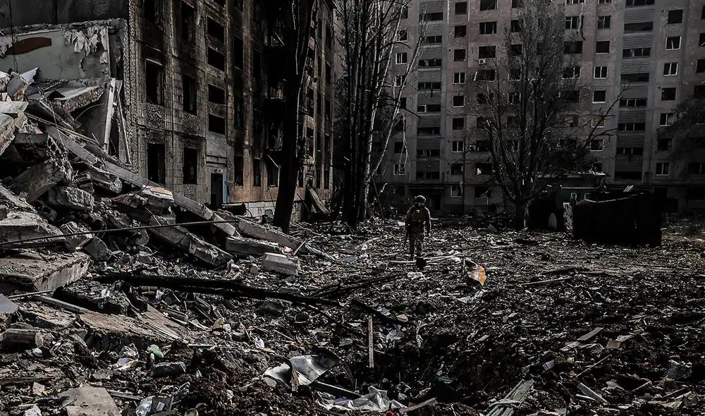 El ministerio detalló que la ofensiva combinó el uso de aviación táctica, drones de combate, misiles y artillería. Foto: AFP.