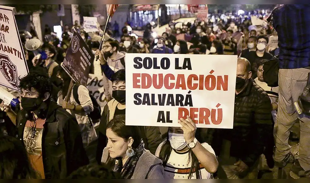 Marisol Pérez Tello Marisol Pérez Tello