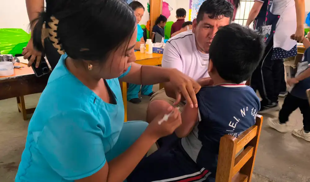 Diresa Piura tiene la meta de vacunar a 35.000 niños este año. Diresa Piura tiene la meta de vacunar a 35.000 niños este año.