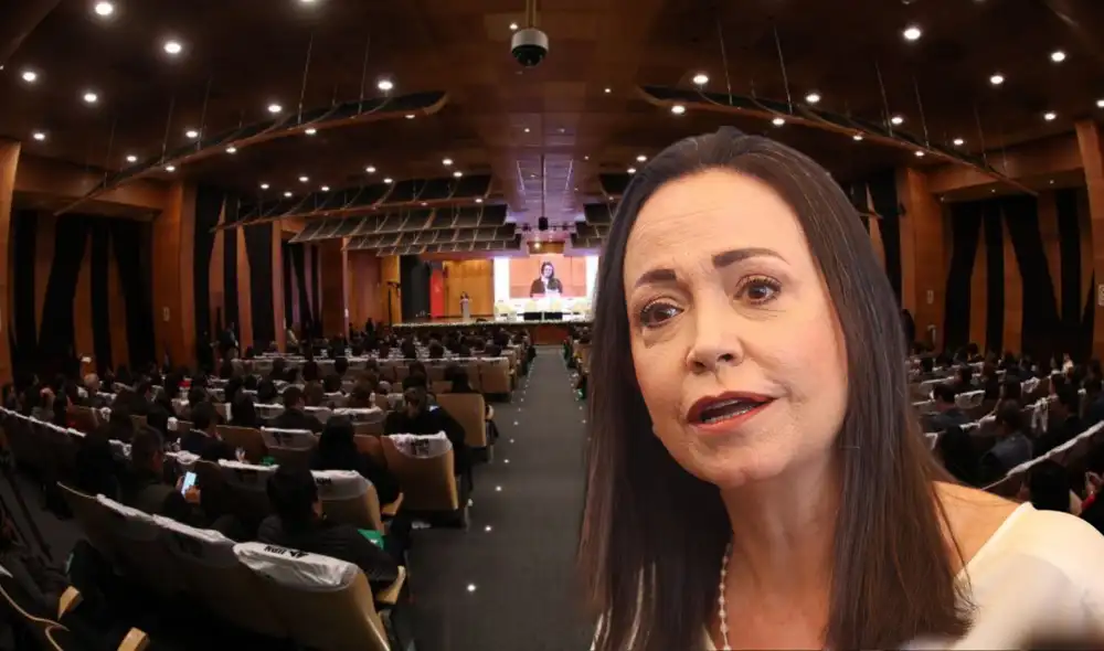 La ganadora del Premio Nobel de la Paz se pronunció durante el segundo día del CADE 2025. Foto: Composición/LR