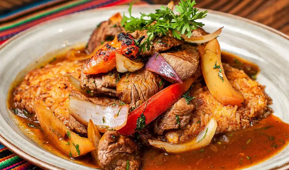 Tacu tacu con lomo saltado: ingredientes y receta para cocinar hoy