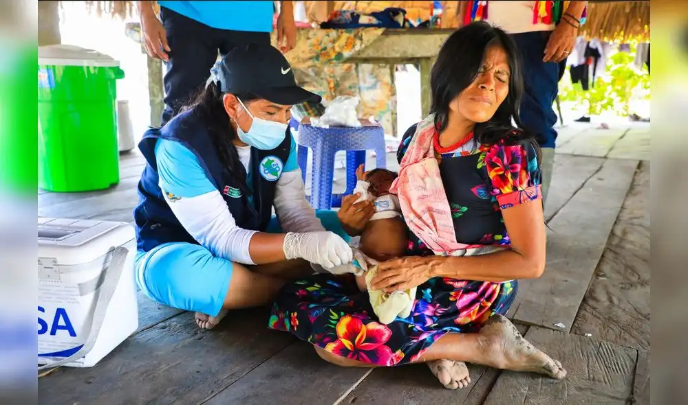 Vacunación en comunidades indígenas.