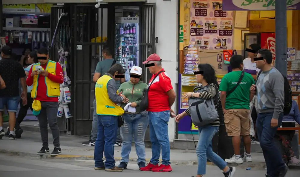 El Gobierno peruano actualizó el estado de emergencia en Lima y Callao mediante el Decreto Supremo N.º 127-2025-PCM, para combatir la delincuencia urbana. La medida incluye la suspensión de la venta informal de chips de telefonía en la vía pública. El Gobierno peruano actualizó el estado de emergencia en Lima y Callao mediante el Decreto Supremo N.º 127-2025-PCM, para combatir la delincuencia urbana. La medida incluye la suspensión de la venta informal de chips de telefonía en la vía pública.