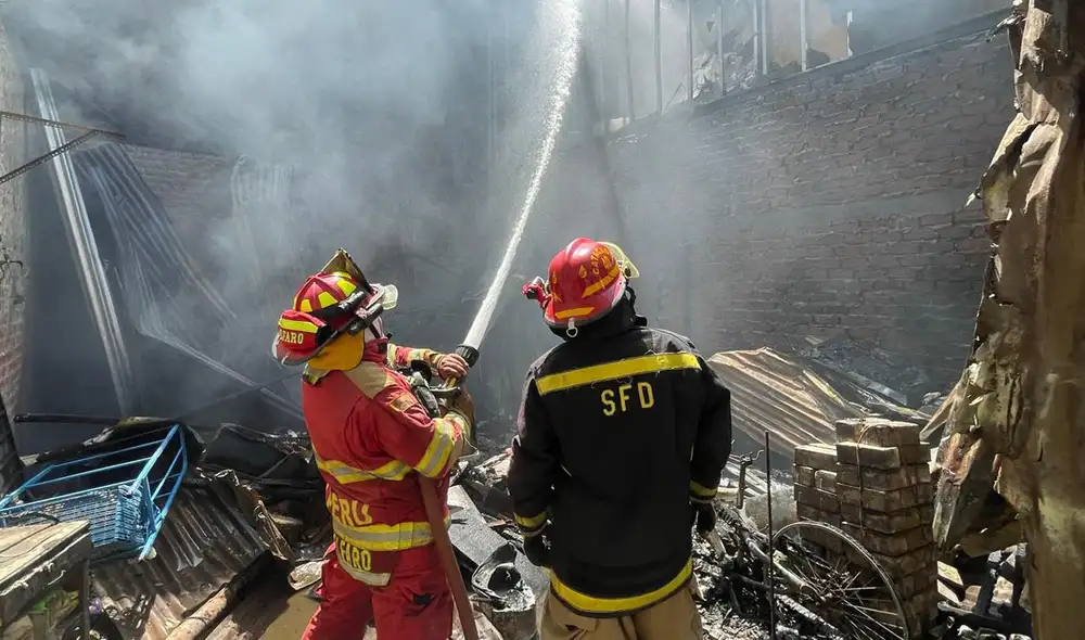 Incendio ocurrió en el asentamiento humano Pachitea. Foto: Maribel Mendo - La República.