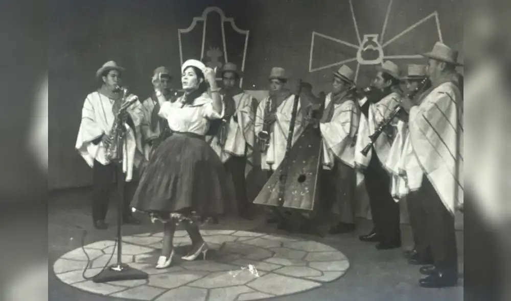 Flor Pucarina en el set de televisión. El libro de Nilda Mucha contiene fotos inéditas. Foto: Archivo de Florentino Mucha. Flor Pucarina en el set de televisión. El libro de Nilda Mucha contiene fotos inéditas. Foto: Archivo de Florentino Mucha.