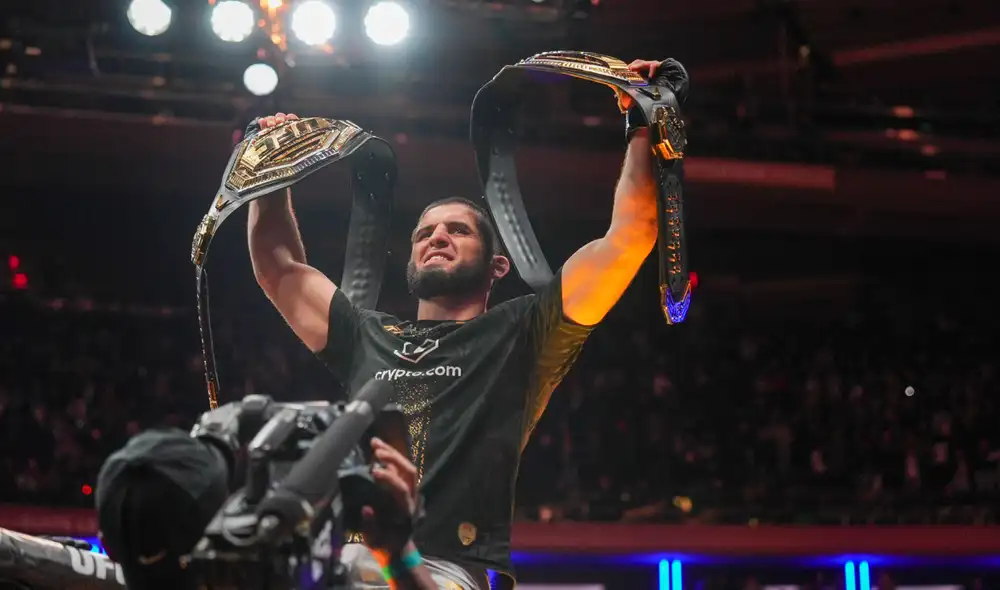 Islam Makhachev se coronó doble campeón de la UFC. Foto: UFC.