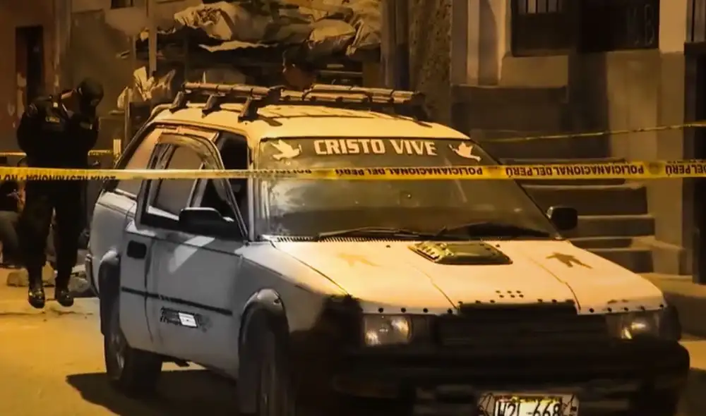 Un taxista de 41 años, Víctor Raúl Quispe Briones, fue asesinado a tiros en el Rímac. El Depincri encontró ocho casquillos de bala en su vehículo. Un taxista de 41 años, Víctor Raúl Quispe Briones, fue asesinado a tiros en el Rímac. El Depincri encontró ocho casquillos de bala en su vehículo.