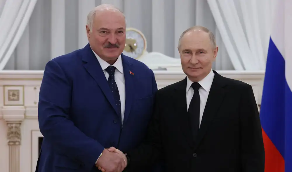 El presidente bielorruso Alexander Lukashenko es bastante cercano a Vladimir Putin. El presidente bielorruso Alexander Lukashenko es bastante cercano a Vladimir Putin.