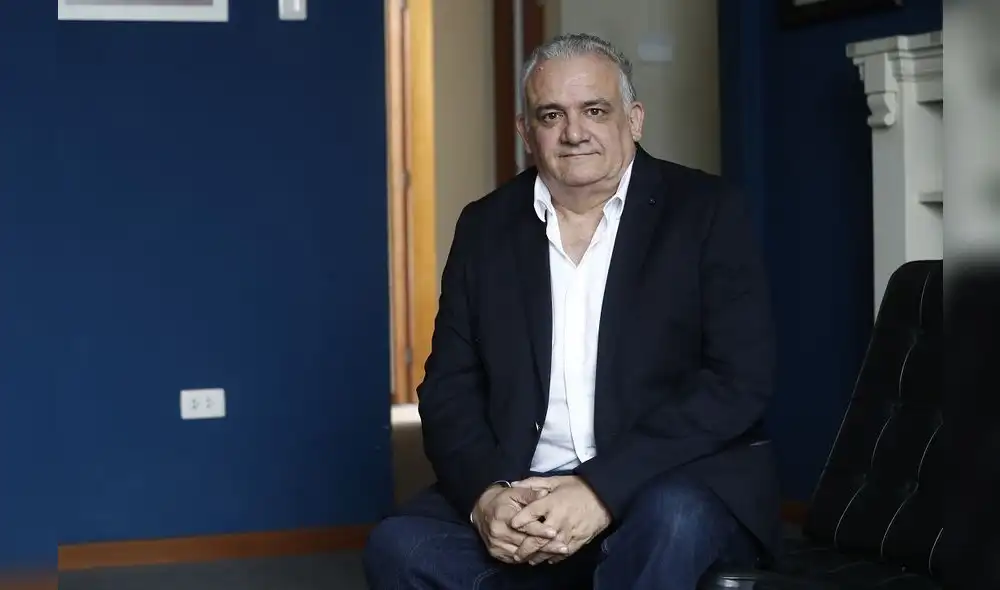 Guerra García no postulará al congreso bicameral. Es el jefe de plan de gobierno de Venceremos y colaborará con Ronald Atencio desde ese puesto. Fotografía: Marco Cotrina / La República Guerra García no postulará al congreso bicameral. Es el jefe de plan de gobierno de Venceremos y colaborará con Ronald Atencio desde ese puesto. Fotografía: Marco Cotrina / La República
