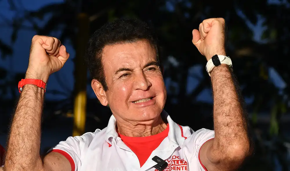 Salvador Nasralla sus programas siempre fue crítico de los gobiernos centrales y municipales en sus programas de televisión. Foto: AFP Salvador Nasralla sus programas siempre fue crítico de los gobiernos centrales y municipales en sus programas de televisión. Foto: AFP