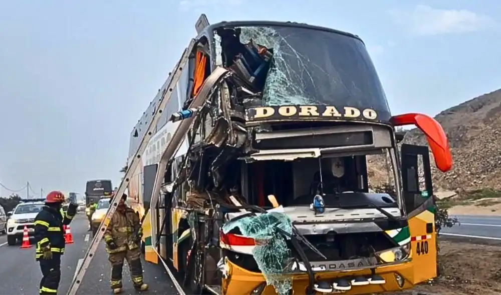 Trágico accidente se registró en el kilómetro 76 de la Panamericana Norte Trágico accidente se registró en el kilómetro 76 de la Panamericana Norte